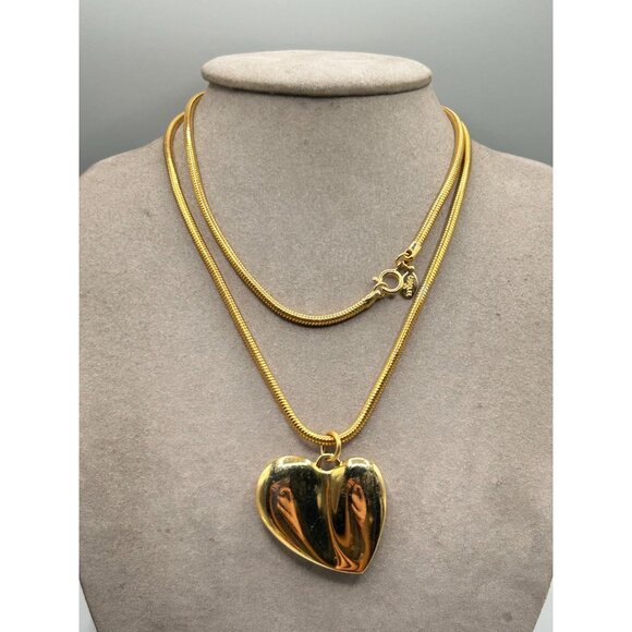 Vintage Carolee Heart Necklace 90s Long Snake Coil Chain Gold Tone Love Pendant - Picture 4 of 8